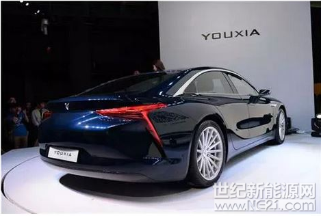 2018年伊始，奇瑞旗下凱翼汽車51%的股權(quán)轉(zhuǎn)讓給了宜賓市汽車產(chǎn)業(yè)發(fā)展投資有限責(zé)任公司、四川省宜賓普什集團(tuán)有限公司(以下加成普什集團(tuán))，前者持50.5%股權(quán)，后者持0.5%股權(quán)。

其中，普什集團(tuán)是五糧液集團(tuán)100%控股子公司，五糧液集團(tuán)十幾年前曾公開(kāi)表示，汽車產(chǎn)業(yè)是中國(guó)經(jīng)濟(jì)中的最后一塊大蛋糕，現(xiàn)在如果不進(jìn)去，以后就很難進(jìn)去了