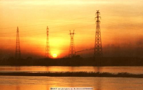 
            	1月11日，天津濱海供電公司承擔(dān)的中新天津生態(tài)城智能電網(wǎng)創(chuàng)新示范區(qū)項目順利通過國家電網(wǎng)公司驗收。驗收專家組認(rèn)為，中新天津生態(tài)城智能電網(wǎng)創(chuàng)新示范區(qū)展示了大云物移和人工智能技術(shù)在電網(wǎng)企業(yè)的深度融合與應(yīng)用，為電網(wǎng)企業(yè)探索新技術(shù)、新模式、新業(yè)態(tài)、新服務(wù)，參與智慧城市建設(shè)，促進(jìn)節(jié)能減排起到了良好的示范效應(yīng)