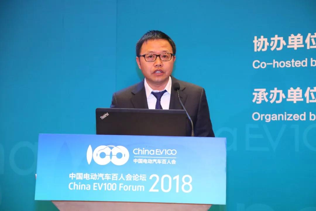 
	大家好！我是來(lái)自深圳貝特瑞的賀雪琴，借此機(jī)會(huì)首先感謝一下今天到會(huì)的很多領(lǐng)導(dǎo)、老師和我們的同行朋友們。正是他們長(zhǎng)時(shí)間對(duì)貝特瑞的關(guān)心支持，才使得貝特瑞在鋰離子電池材料的經(jīng)營(yíng)上面取得了一點(diǎn)點(diǎn)成績(jī)