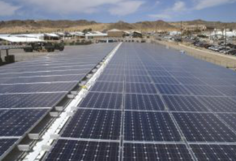 
	中國(guó)儲(chǔ)能網(wǎng)訊：美國(guó)國(guó)防部日前發(fā)出招標(biāo)邀請(qǐng)，要求為其軍事設(shè)施的多個(gè)項(xiàng)目提供微電網(wǎng)大規(guī)模儲(chǔ)能部署的前期提案，其申請(qǐng)截止時(shí)間為3月8日下午2點(diǎn)。



	


	美國(guó)海軍陸戰(zhàn)隊(duì)空中地面作戰(zhàn)中心擁有10兆瓦的軍事微電網(wǎng)


	在闡述微電網(wǎng)技術(shù)推廣的理由時(shí)，美國(guó)國(guó)防部門指出，美國(guó)主要的停電事件在數(shù)量和嚴(yán)重程度上都在增加