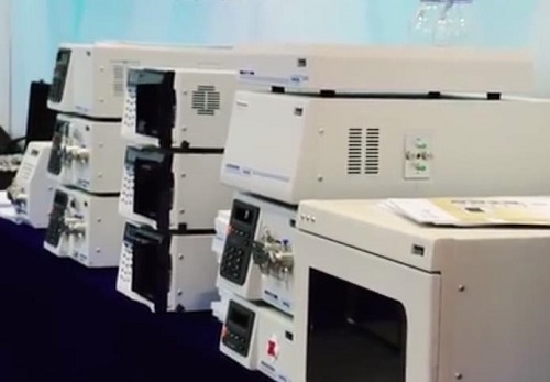 　　隨著色譜技術(shù)的不斷進(jìn)步，各種新型的色譜技術(shù)也不斷出現(xiàn)，這些技術(shù)極大的推動(dòng)了世界色譜學(xué)的發(fā)展。在過去的2017年間也出現(xiàn)了許多色譜新技術(shù)，下面筆者就帶領(lǐng)大家一起來回顧