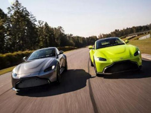 
                
	
                    
	近日，伴隨著英國首相特雷莎˙梅的首次訪華，中英兩國經(jīng)貿(mào)界互動(dòng)變得格外熱鬧。在中國市場(chǎng)成為其全球第三大單一市場(chǎng)之后，阿斯頓˙馬丁正式對(duì)外宣布了為中國市場(chǎng)制定的總額達(dá)6.2億英鎊(約合人民幣54.4億元)的五年貿(mào)易及投資計(jì)劃