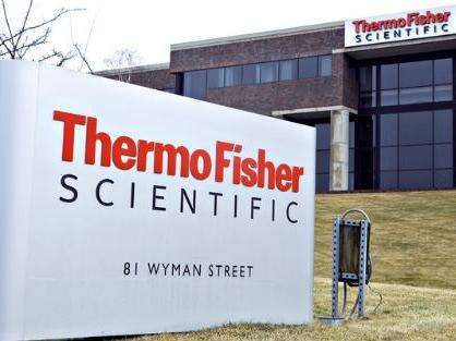 　　2018年1月31日，賽默飛世爾科技與云南省祥云縣綜合檢驗(yàn)檢測院正式簽署戰(zhàn)略合作協(xié)議，此番合作，雙方將聯(lián)合共建現(xiàn)代化高效檢測實(shí)驗(yàn)室。同時，雙方還將在檢測方法和應(yīng)用的開發(fā)工作、檢測人才培養(yǎng)和發(fā)展等方面展開合作