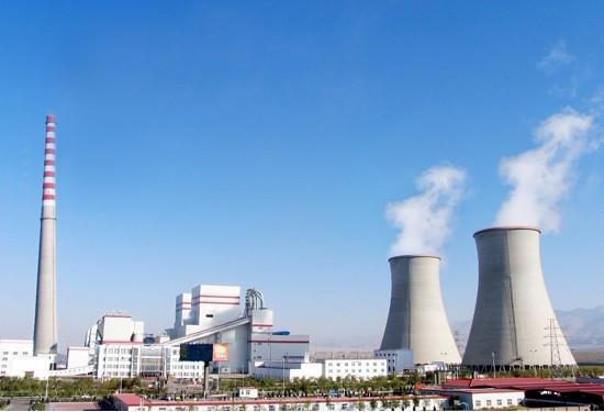 
            	熱電廠是同時(shí)生產(chǎn)供應(yīng)“熱”和“電”的工廠，既可以是對(duì)外供熱的發(fā)電廠，也可以是發(fā)電上網(wǎng)的供熱站，其核心技術(shù)就是“熱電聯(lián)產(chǎn)”。綜合能源的利用及服務(wù)是一種內(nèi)涵與外沿包含很廣的服務(wù)模式，既有多種類的資源，可包含電、汽、熱、冷、水、氣等，也有多層次的服務(wù)類型銷售、管理、運(yùn)行、維護(hù)、合同能源管理、能源需求側(cè)響應(yīng)等