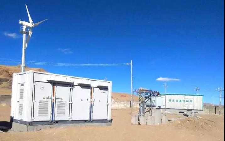 
	中國儲能網(wǎng)訊：也許你很難想象一個(gè)面積比北京還大的縣城，僅靠一臺90年代建設(shè)的40kW光伏電站供電，絕大多數(shù)時(shí)候居民家里少有的電器都只是一種擺設(shè)。然而，這就是2014年前措勤縣最真實(shí)的寫照