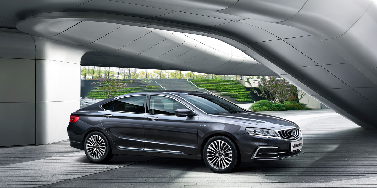 
                
	
                    
	2月7日，路透社援引知情人士消息稱，吉利汽車已經(jīng)入股奔馳母公司戴姆勒，以便在電動(dòng)汽車應(yīng)用技術(shù)上尋求結(jié)盟，但未透露吉利汽車方面的入股比例。

	

	消息人士稱，吉利積極想要取得戴姆勒的電動(dòng)車電池技術(shù)，并且想在武漢成立一家電動(dòng)車合資企業(yè)