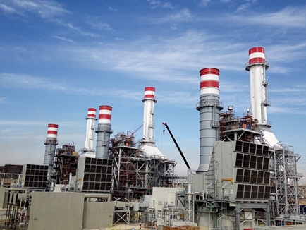 
                
	
                    
	當?shù)貢r間2月5日15點55分，由中國電建所屬山東電建三公司EPC（設(shè)計、采購、施工）總承包的約旦在建最大的聯(lián)合循環(huán)燃氣電站項目——約旦侯賽因項目首臺燃機并網(wǎng)一次成功，燃機各項指標良好，各系統(tǒng)運行正常。

	

	該電站為約旦國內(nèi)在建規(guī)模最大的燃氣聯(lián)合循環(huán)電站項目，是“一帶一路”建設(shè)在中東區(qū)域的重要一站，項目機組規(guī)模為燃氣-蒸汽聯(lián)合循環(huán)三拖一配置，設(shè)計裝機容量達到485MW