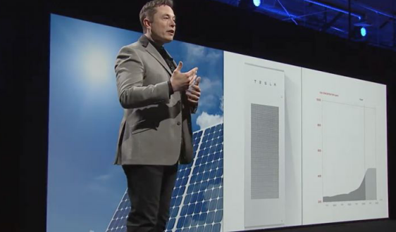 
	中國儲能網(wǎng)訊：據(jù)報道，特斯拉公司新興的儲能部門目前的利潤率相當微薄。與此同時，特斯拉公司的太陽能業(yè)務(wù)正在繼續(xù)下滑