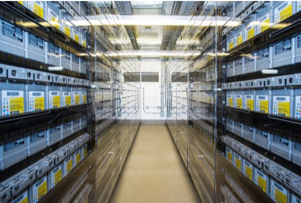 
	中國儲能網(wǎng)訊：美國馬里蘭州能源管理局（MEA）正在接受其2018年能源存儲稅收抵免計劃的申請，該計劃向安裝儲能系統(tǒng)的住宅和商業(yè)客戶提供高達750,000美元的稅費減免。


	這個計劃中，將會提供30％的總安裝成本的補助，單個住宅儲能項目的補助最高達5,000美元，單個商業(yè)儲能項目的補助最高可達75,000美元