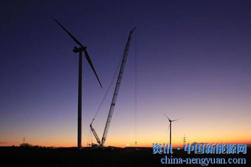                                                                                                                                                 
	　　作為風電年度業(yè)績的三大指數(shù)之一，彭博新能源財經(jīng)近日發(fā)布的2017年中國風電市場裝機容量數(shù)據(jù)顯示，2017年，中國風電市場裝機總量下滑，但產(chǎn)業(yè)集中度進一步提升。

	　　裝機量整體走低

	　　彭博新能源財經(jīng)最新公布