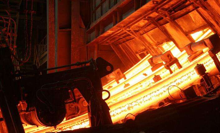 
                
	
                    
	2月25日，中原特鋼（002423.SH）公告稱，擬向控股股東中糧集團(tuán)出售資產(chǎn)，并發(fā)行股份購(gòu)買中糧集團(tuán)等主體持有的中糧資本投資有限公司（下稱中糧資本）全部或部分股權(quán)。

	

	今年1月，中原特鋼剛完成控股股東的更替