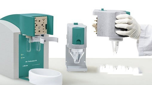 　　當(dāng)前，受益于國民經(jīng)濟(jì)水平的快速提升，我國化工、冶金、地質(zhì)、環(huán)保等相關(guān)領(lǐng)域的產(chǎn)業(yè)實現(xiàn)跨越式發(fā)展，產(chǎn)業(yè)結(jié)構(gòu)進(jìn)一步優(yōu)化升級，我國電化學(xué)分析行業(yè)發(fā)展迎來了千載難逢的機(jī)遇期。 　　極譜儀是根據(jù)物質(zhì)電解時所得到的電流-電壓曲線，對電解質(zhì)溶液中不同離子含量進(jìn)行定性分析及定量分析的一種電化學(xué)式分析儀器