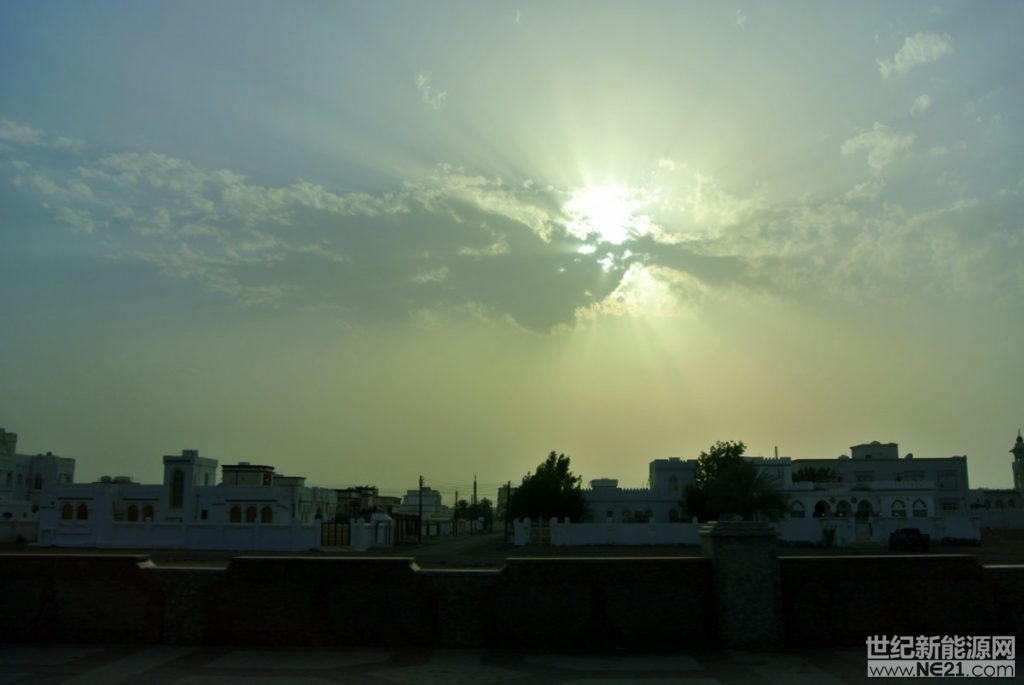 阿曼電力及水采購公司(OPWP)去年12月推出了500兆瓦太陽能電站項目的招標(biāo)。近日OPWP公布了所收到的28個“資格聲明” (SoQ)