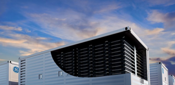 
	中國儲能網(wǎng)訊：日前據(jù)悉，通用電氣公司新推出了一個(gè)儲能平臺，并表示其首個(gè)訂單將用于20兆瓦，80兆瓦時(shí)的儲能項(xiàng)目，將于明年年底部署。


	通用電氣的Reservoir儲能平臺基于一個(gè)容量為1.2 MW/4 MWh的模塊化儲能單元