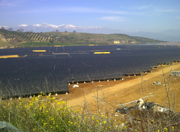 
	中國儲能網(wǎng)訊：為了最大限度地提高儲能的價值和效率。意大利公用事業(yè)公司Enel公司近日發(fā)布一個挑戰(zhàn)書，將為有關儲能技術、架構和控制策略提供協(xié)作和測試的創(chuàng)新者提供獎勵