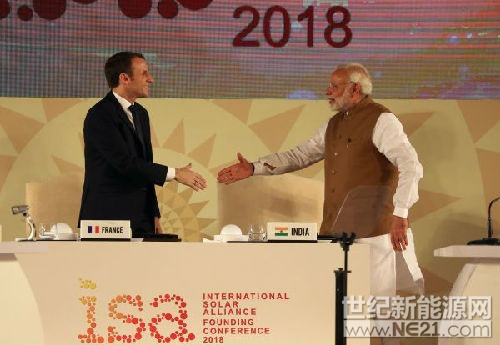 參考消息網(wǎng)3月13日?qǐng)?bào)道 德媒稱，國際太陽能聯(lián)盟首次峰會(huì)11日在新德里開幕，聯(lián)合主辦國法國和印度強(qiáng)調(diào)了在融資和技術(shù)方面采取具體行動(dòng)的必要性。

據(jù)德新社新德里3月11日?qǐng)?bào)道，印度總理納倫德拉·莫迪在這個(gè)政府間組織的正式啟動(dòng)儀式上說：“我們希望開啟一場(chǎng)太陽能革命