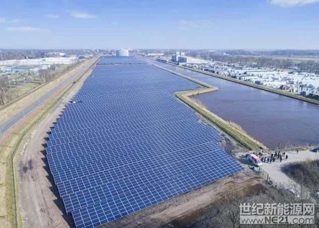 正泰新能源正式為位于荷蘭格羅寧根省Veendam市新建的一座15.5兆瓦太陽能電站舉行剪彩儀式。該項(xiàng)目是在2017年12月順利完工且并網(wǎng)，成為荷蘭2017年最大光伏并網(wǎng)項(xiàng)目
