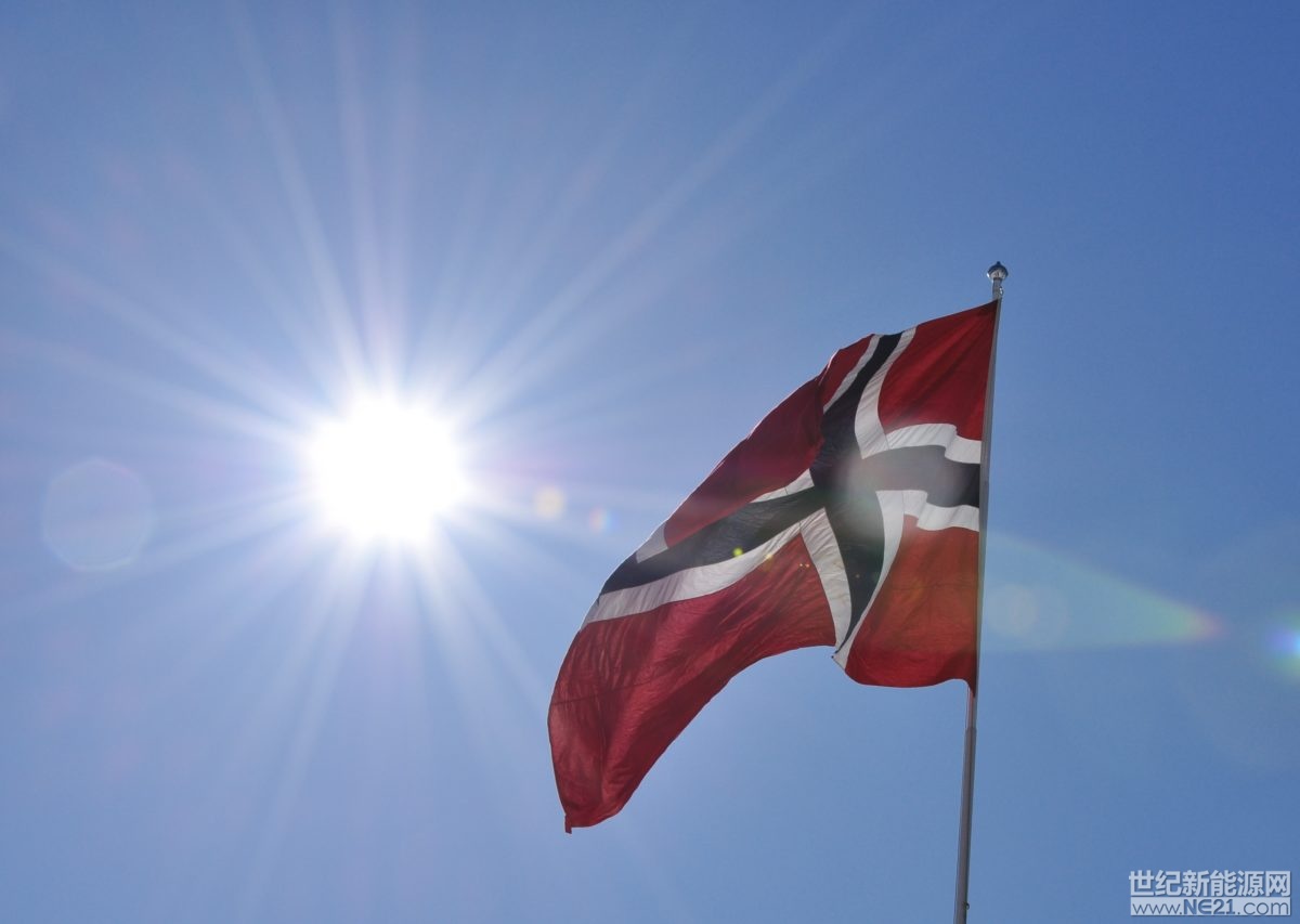 截止2017年12月底，挪威累計安裝的光伏容量達(dá)到45兆瓦。 2017年新安裝的光伏系統(tǒng)總計約18兆瓦，這是挪威光伏市場有史以來最大的年度增長