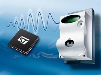 
                    
	中投顧問發(fā)布的《2018-2022年智能傳感器產(chǎn)業(yè)深度調(diào)研及投資前景預(yù)測報(bào)告》指出：智能傳感器未來將向著精度與可靠性高、品種多、功能豐富、復(fù)合型、集成化與微型化等方向發(fā)展。研究新型敏感材料、探索新穎感知方法、敏感元件的陣列化與復(fù)合化將成為智能傳感器感知技術(shù)未來發(fā)展的主要方向