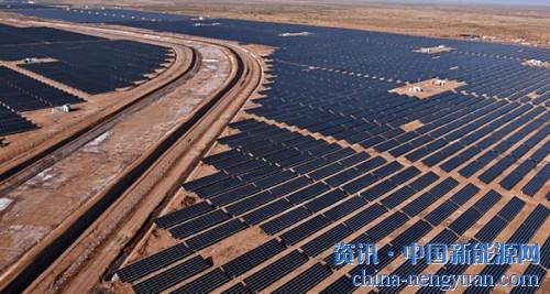                                                                                                                                                                     
	　　由德國(guó)企業(yè)ib vogt和埃及的Infinity Solar在埃及南部的阿斯旺省合作建設(shè)的太陽(yáng)能光伏電站近日正式啟動(dòng)建設(shè)，裝機(jī)容量達(dá)到64.1兆瓦，這是埃及迄今為止最大的光伏