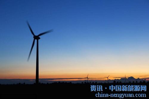                                                                                                                                                                     
	　　2006至2016年間，我國(guó)風(fēng)電行業(yè)以年復(fù)合52.14%的速度迅速成長(zhǎng)。2010年裝機(jī)規(guī)模首次超過美國(guó)，躍居世界第一
