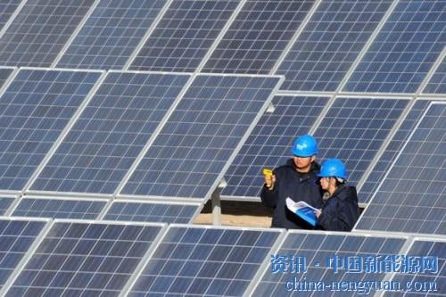                                                                                                                                                                     
	　　一、國(guó)內(nèi)棄光率趨勢(shì)下降，光伏運(yùn)營(yíng)環(huán)節(jié)改善

	　　2017年1-10月全社會(huì)用電量累計(jì)52018億千瓦時(shí)，同比增長(zhǎng)6.7%，用電需求進(jìn)一步增長(zhǎng)，加之國(guó)家出臺(tái)一系列政策保障光伏