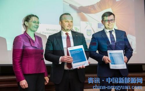                                                                                                                                                                     
	　　法國(guó)Engie（EPA：ENGI）的工程部門－Tractebel周一提交了一份關(guān)于切爾諾貝利太陽(yáng)能光伏項(xiàng)目的初步可行性研究報(bào)告，裝機(jī)可達(dá)1.2 GWp，并表示最好以150兆瓦