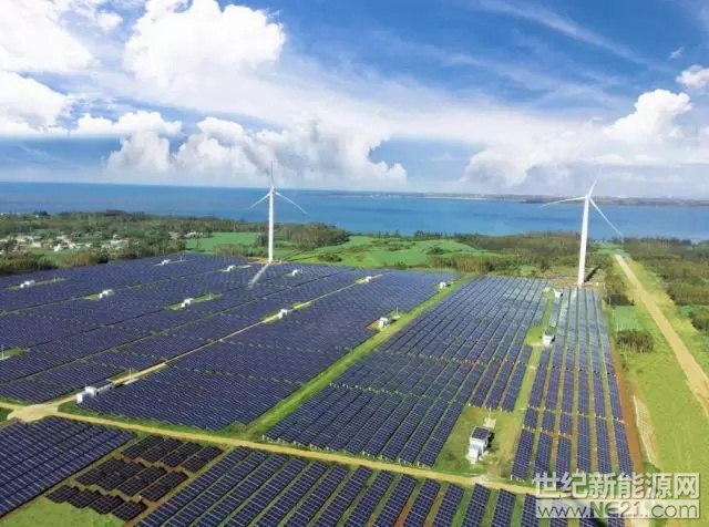 日前，青海省海西州兩個光伏發(fā)電應用領跑基地競爭優(yōu)選隨著一紙通知戛然而止。地方政府持續(xù)無止境的“薅羊毛”，甚至不惜與國家部委文件規(guī)定發(fā)生直接沖撞，最終導致了優(yōu)選工作暫時停擺