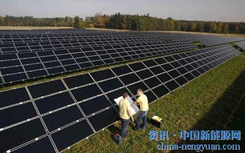                                                                                                                                                                     
	　　德國(guó)應(yīng)用科學(xué)研究機(jī)構(gòu)FraunhoferISE近日?qǐng)?bào)告指出，目前德國(guó)太陽(yáng)能每度電均化成本(levelizedcostofenergy，LCOE)為0.0371～0.1154歐