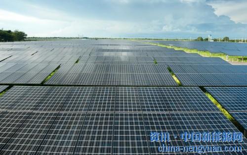                                                                                                                                                                     
	　　中國的Golden Concord Holdings Ltd（協(xié)鑫控股）和日本的軟銀集團（TYO：9984）已同意在印度組建一家4GW光伏制造合資企業(yè)。

	　　根據(jù)上周保利