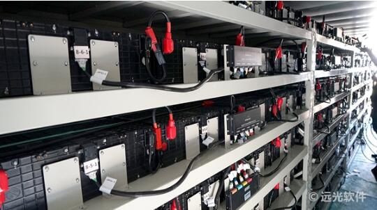 
	中國儲能網(wǎng)訊：近日，珠海高遠電能科技有限公司推出的首個電力集裝箱儲能系統(tǒng)在母公司遠光軟件園區(qū)正式投入運營。該儲能系統(tǒng)用于削峰填谷和應(yīng)急備用電源場合