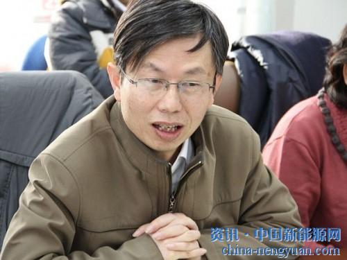                                                                                                                                                                     
	　　日前，國(guó)家能源局發(fā)布意見(jiàn)函，廣泛征求《分布式發(fā)電管理辦法（征求意見(jiàn)稿）》（以下簡(jiǎn)稱(chēng)《辦法》）的意見(jiàn)。為方便各方準(zhǔn)確理解政策要求，中國(guó)電力新聞網(wǎng)記者采訪(fǎng)了華北電力大學(xué)能源互聯(lián)網(wǎng)