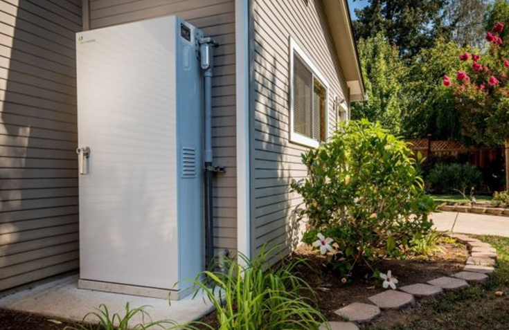 
	中國(guó)儲(chǔ)能網(wǎng)訊：加利福尼亞州推出的一項(xiàng)提案將對(duì)在夜間將電池儲(chǔ)存的電能輸出到電網(wǎng)的太陽能發(fā)電客戶提供激勵(lì)。相關(guān)行業(yè)和公用事業(yè)都贊同這個(gè)提案