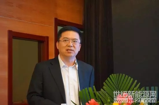 2018年4月2日，2018中國(guó)（濟(jì)南）國(guó)際太陽能利用大會(huì)暨分布式能源峰會(huì)將在山東濟(jì)南召開，會(huì)上國(guó)家能源局山東監(jiān)管辦公室市場(chǎng)監(jiān)管處處長(zhǎng)兼行業(yè)監(jiān)管處處長(zhǎng)徐連科為我們作了“山東省光伏發(fā)電有關(guān)政策及監(jiān)管要求”為主題的演講。



以下為發(fā)言實(shí)錄：

我簡(jiǎn)要把山東有關(guān)情況和相關(guān)政策給大家做一個(gè)簡(jiǎn)要的介紹，首先介紹一下山東光伏發(fā)電的基本情況，現(xiàn)在裝機(jī)規(guī)模是1158萬千瓦，這個(gè)數(shù)到今年2月底的數(shù)，其中光伏電站595，分布式563，今年前兩個(gè)月山東新增光伏裝機(jī)105萬千瓦，光伏電站只有15萬千瓦