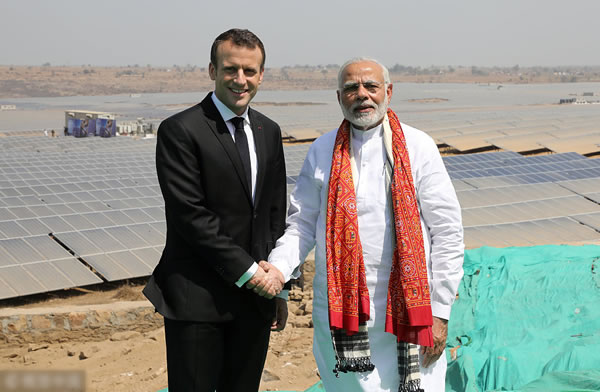                                         
	　　今年1月，印度政府為保護本國太陽能產(chǎn)品制造商，決定在進口激增階段對進口太陽能電池與組件征收70%的保護稅。印度政府還承認，印度制造的此類產(chǎn)品特別是與中國制造相比沒有競爭優(yōu)勢