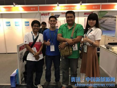                                                                                                                                                                     
	————與眾多亞太地區(qū)采購商客戶達成合作意向

	

	海外客戶與美克公司工作人員的合影留戀

	近日，備受世人矚目菲律賓太陽能交