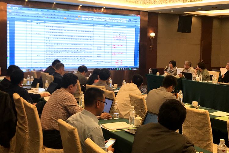 　　【中國儀表網(wǎng) 儀表標準】近日，全國流量計量技術委員會年會及規(guī)程審定會在福建召開。浙江省計量院作為主要起草單位起草的國家計量檢定規(guī)程《氣體容積式流量計》和國家計量技術規(guī)范《氣體容積式流量計型式評價大綱》通過了會議審定