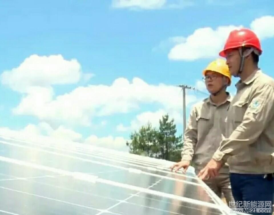 光伏發(fā)電是電力系統(tǒng)重要的組成部分，光伏電站安全方便，也可以充分利用自然資源，據(jù)了解，莆田全市接入10千伏配電網(wǎng)光伏電站投運(yùn)，該項(xiàng)目總投資3500萬(wàn)元。



上月28日，莆田全市接入10千伏配電網(wǎng)光伏發(fā)電項(xiàng)目福荔能源有限公司閩中有機(jī)食品光伏電站成功并網(wǎng)，標(biāo)志著我市新能源發(fā)電實(shí)現(xiàn)新突破