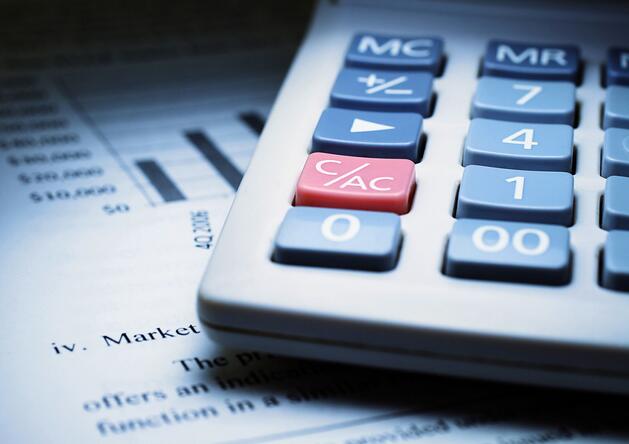 　　北京產(chǎn)權(quán)交易所（以下簡稱北交所）4月17日項目公告披露，新三板掛牌企業(yè)科諾偉業(yè)以1元底價出讓其所持國電龍源電氣有限公司（以下簡稱龍源電氣）49%股權(quán)。

　　
　　圖片來源：CFP
　　
　　龍源電氣成立于1993年，現(xiàn)由國電集團主攻新能源領(lǐng)域的國電科環(huán)（01296，HK）控股，是經(jīng)國家認(rèn)定的高新技術(shù)企業(yè)，提供風(fēng)力發(fā)電、光伏發(fā)電等產(chǎn)品及服務(wù)