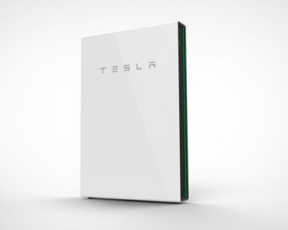 
	中國儲(chǔ)能網(wǎng)訊：特斯拉公司的網(wǎng)站現(xiàn)在列出了7千瓦/ 13.5千瓦小時(shí)電池儲(chǔ)能系統(tǒng)的起始價(jià)格為5900美元，這比原來5500美元的標(biāo)價(jià)提高了400美元。而銷售給客戶的實(shí)際價(jià)格將會(huì)更高，因?yàn)槠渲邪ㄖС钟布?、安裝和其他費(fèi)用