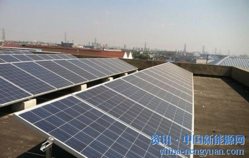                                                                                                                                                                     
	　　隨著傳統(tǒng)“6·30”并網(wǎng)截止日的臨近，光伏市場(chǎng)終于開始擺脫一季度的頹勢(shì)，明顯回暖。數(shù)據(jù)顯示，近期上游多晶硅價(jià)格已率先上漲，下游產(chǎn)品需求開