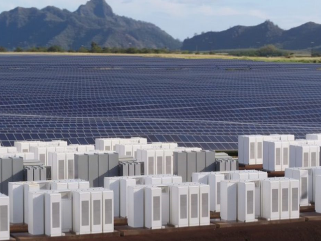 
	中國儲能網(wǎng)訊：如今，很多企業(yè)開始關(guān)注儲能如何影響其業(yè)務發(fā)展，而太陽能發(fā)電領(lǐng)域的大規(guī)模廠商對大型儲能項目建設至少需要三年的時間。


	美國儲能協(xié)會（ESA）也一直在關(guān)注儲能發(fā)展，并在白皮書中闡述了他們的儲能愿景