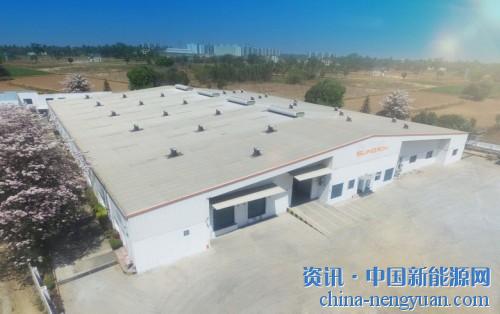                                                                                                                                                                     
	　　中國(guó)太陽(yáng)能逆變器制造商陽(yáng)光電源股份有限公司（SHE：300274）計(jì)劃在印度班加羅爾建設(shè)一座3GW的工廠。

	　　該公司周二在一份聲明中表示，預(yù)計(jì)將于2018年下半年推出該