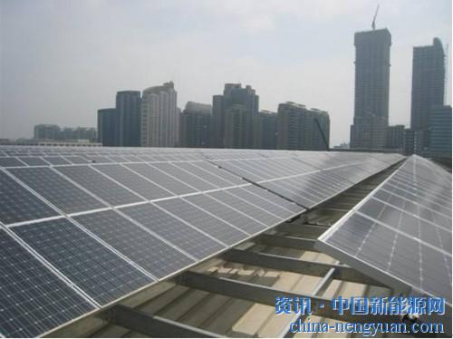                                                                                                                                                                     
	　　根據(jù)2017年各廠家曝光的計(jì)劃，2018年將是光伏產(chǎn)業(yè)產(chǎn)能充分?jǐn)U張的一年，單多晶硅片廠家豪擲千金制備彈藥。但自2017年12月，隆基領(lǐng)頭開始了單晶硅片降價(jià)之路，至今已跌破5元