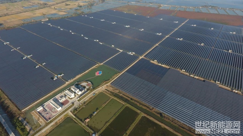 5月10日，由中國光伏行業(yè)協(xié)會主辦的高效電池、組件技術(shù)發(fā)展及設(shè)備應(yīng)用研討會在北京召開。本屆研討會吸引了中國光伏行業(yè)協(xié)會副理事長兼秘書長王勃華、工業(yè)和信息化部電子信息司電子基礎(chǔ)產(chǎn)品處王香等業(yè)內(nèi)知名專家和諸多業(yè)內(nèi)知名企業(yè)參加