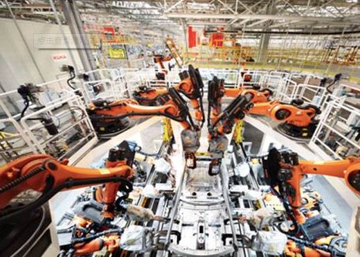 
                    
	


	近年來，以信息通信技術(shù)(ICT)與制造業(yè)深度融合為核心的新工業(yè)革命正在加速孕育，美國稱之為“再工業(yè)化”，日本稱之為“工業(yè)智能化”，德國則稱之為“工業(yè)4.0”。


	


	工業(yè)4.0的出現(xiàn)引發(fā)了巨大的變化，其將ICT和生產(chǎn)制造深度融合，重新定義了制造業(yè)