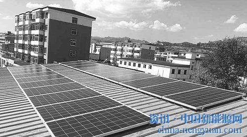                                                                                                                                                                     
	　　光伏人近兩年特別忙。2018年剛進(jìn)入5月，PGO光伏綠色生態(tài)合作組織秘書(shū)長(zhǎng)周元就已經(jīng)飛了60多次，跑基層做調(diào)研、參加項(xiàng)目合作會(huì)等各種光伏會(huì)議