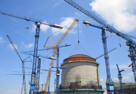 
			              今天，中國核電已成為世界能源市場一支不容忽視的力量。
而早在40年前的改革開放之初，中國核電還只是一張白紙