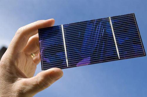 據金華海關統計，2018年1～4月，金華市出口太陽能電池7．6億元，較去年同期（下同）增長48．5％，占同期浙江省太陽能電池出口額的13．9％。財經日歷資訊快遞貴金屬模擬交易貴金屬專家直播室金投網貴金屬行情軟件一、1－4月金華市太陽能電池出口的主要特點