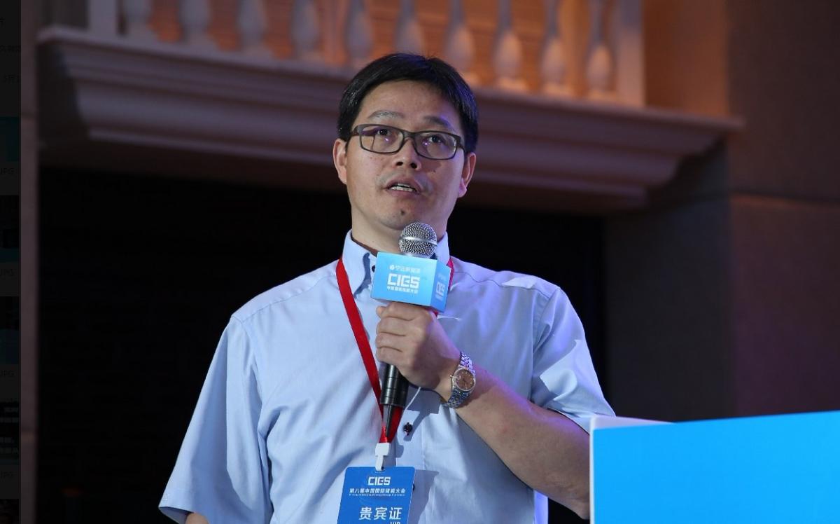 
	中國儲能網(wǎng)訊：5月19日至21日，“第八屆中國國際儲能大會”在深圳隆重召開， 來自中國、美國、德國、英國、加拿大、西班牙、日本、韓國、澳大利亞等國和地區(qū)1500余位政府機(jī)構(gòu)、科研院所、行業(yè)組織、電力公司、新能源項(xiàng)目單位、系統(tǒng)集成商等代表出席本次大會。



	合肥聚能新能源科技有限公司新能源研究院院長馬志保在分布式光伏與儲能系統(tǒng)應(yīng)用專場，發(fā)表了題為